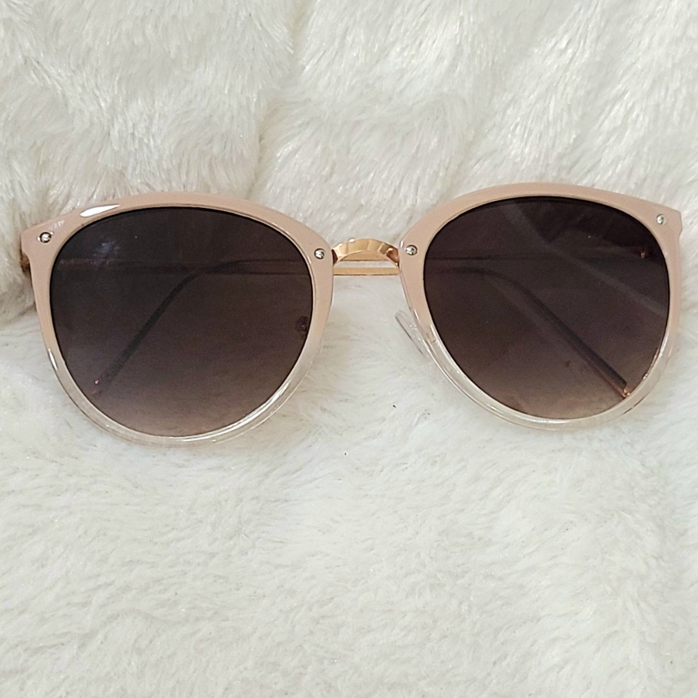 Charlotte Russe pastel pink clear ombre cat eye rose gold sunglasses